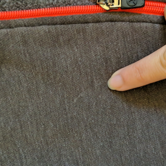 Xersion Boy's Hoodie, Dark Grey, size 8 - Picture 3 of 3